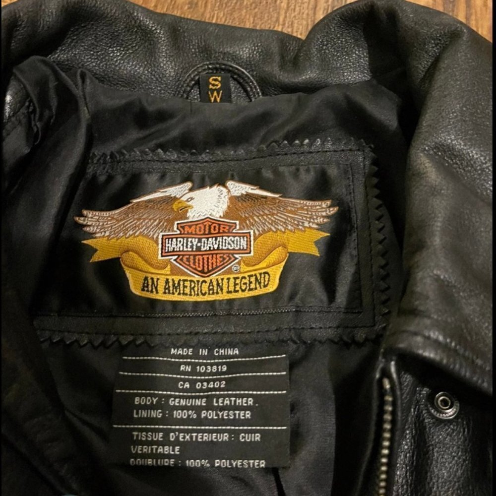 Harley Davidson Women's Leather Jacket Small  EUC​​​​​​​​​​ - Picture 5 of 5